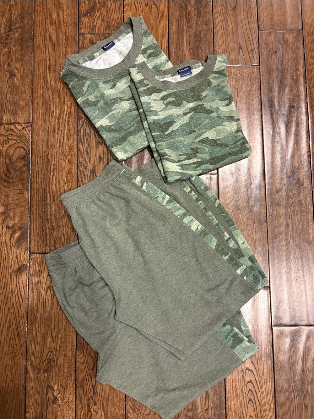 Splendid Pajama Set, Olive Green with Camouflage Side Trim, 2